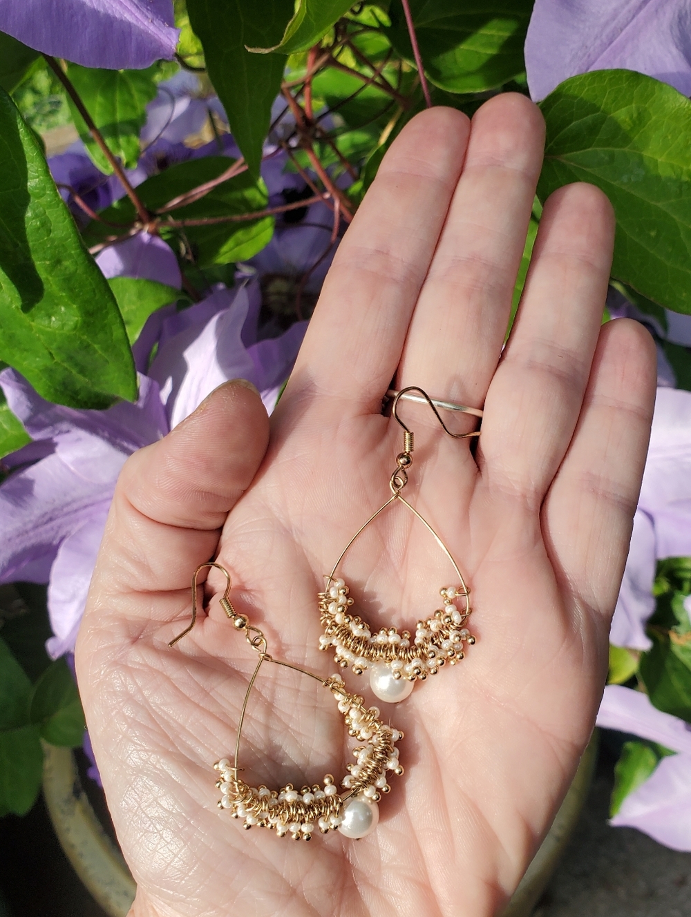 Swarovski Glass Pearl Beaded Drop Earrings Gold Wire Teardrop New on Card